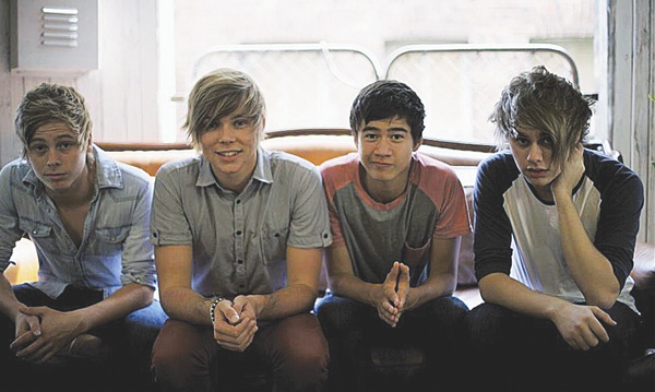 5 Seconds of Summer making a splash on the music scene