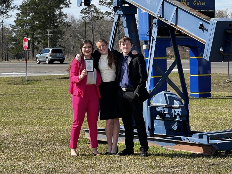 Juniors Nicollette Arabie, Emma Cocking and Billy Duncan will compete at NSDA nationals this summer in Phoenix. 