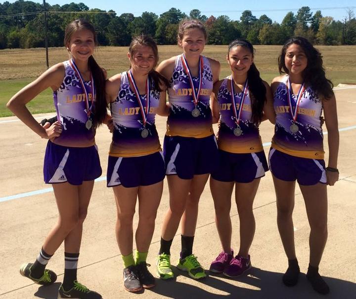 Freshman+Andrea+Garcia%2C+second+from+the+left%2C+is+a+member+of+the+cross+country+team+that+advanced+to+regional+competition+last+fall.