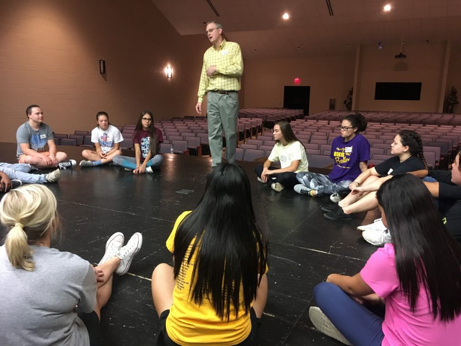 Students participate in OAP workshop