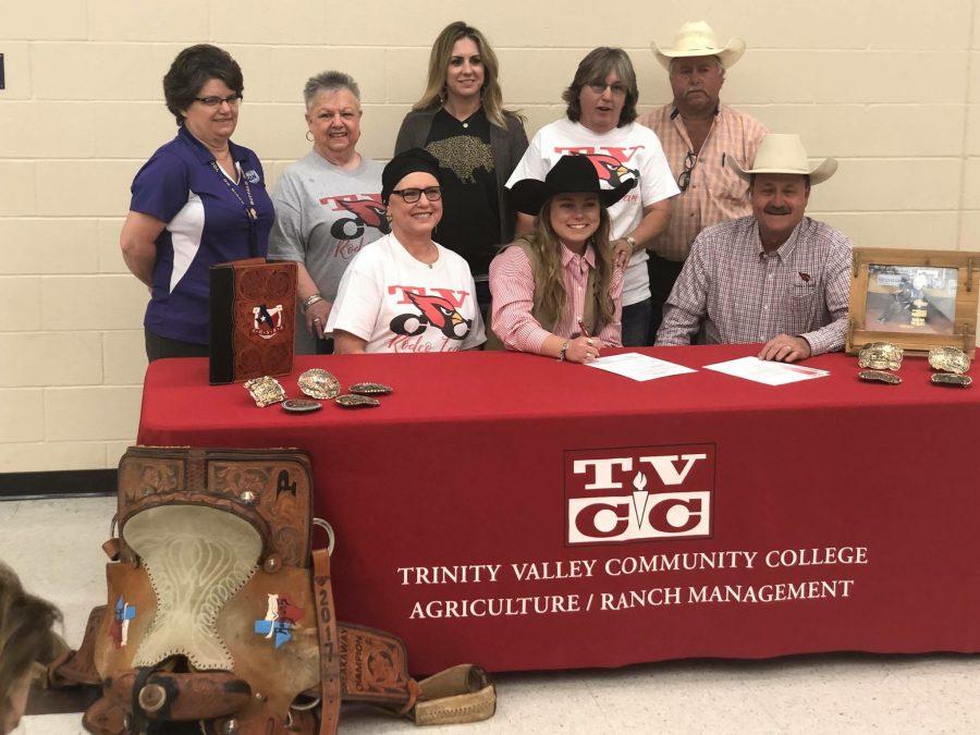 Champion signs with TVCC Rodeo