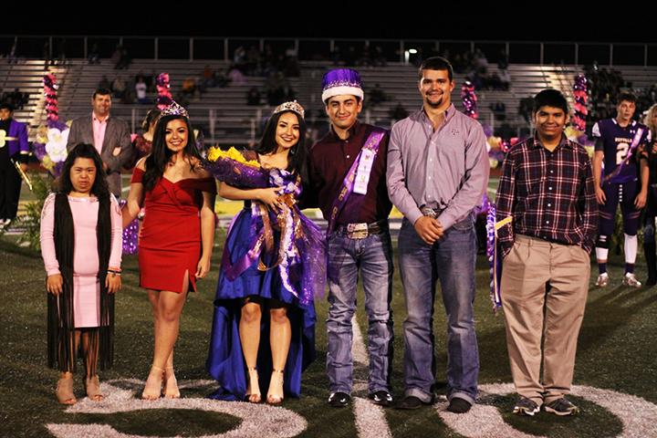 Graves, Garcia crowned for homecoming
