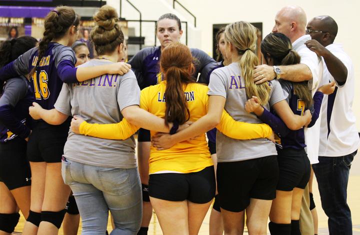 Volleyball team hits district mid-point