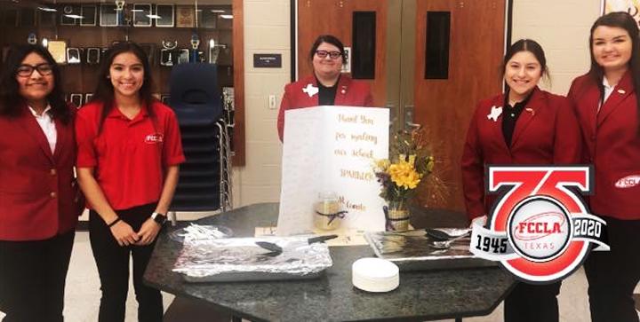Students help serve appreciation dinner